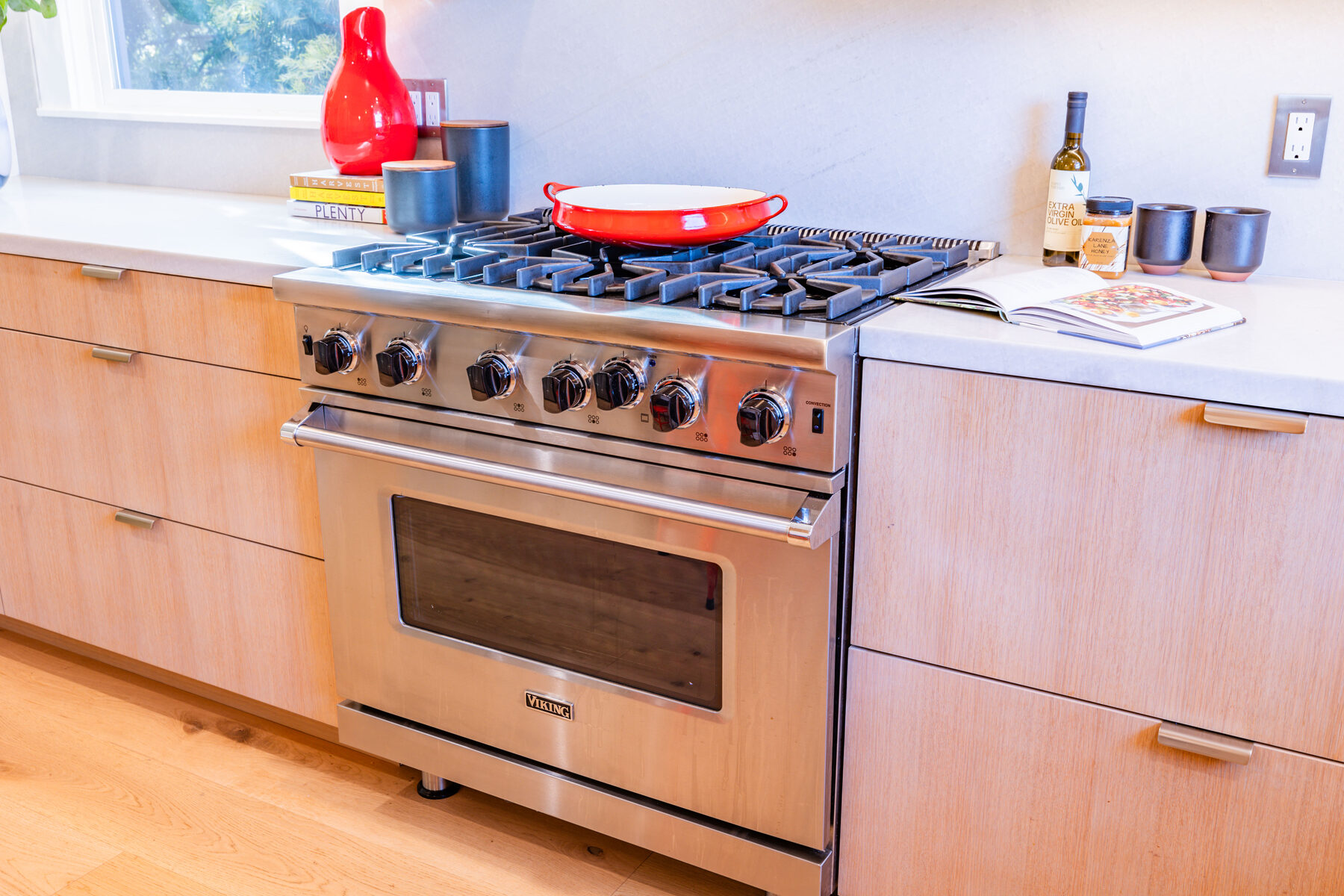 Viking 36-inch range detail with red Le Creuset